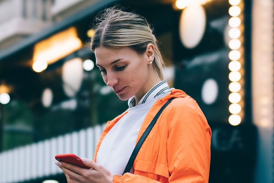 outfit ideas with orange parka