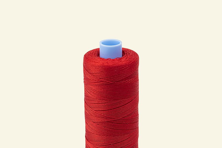 contrasting sewing thread